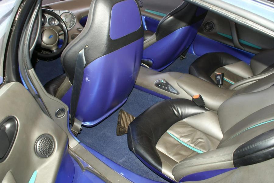 Интерьер Ford Via Concept 1989 года  (фото 65 из 65)